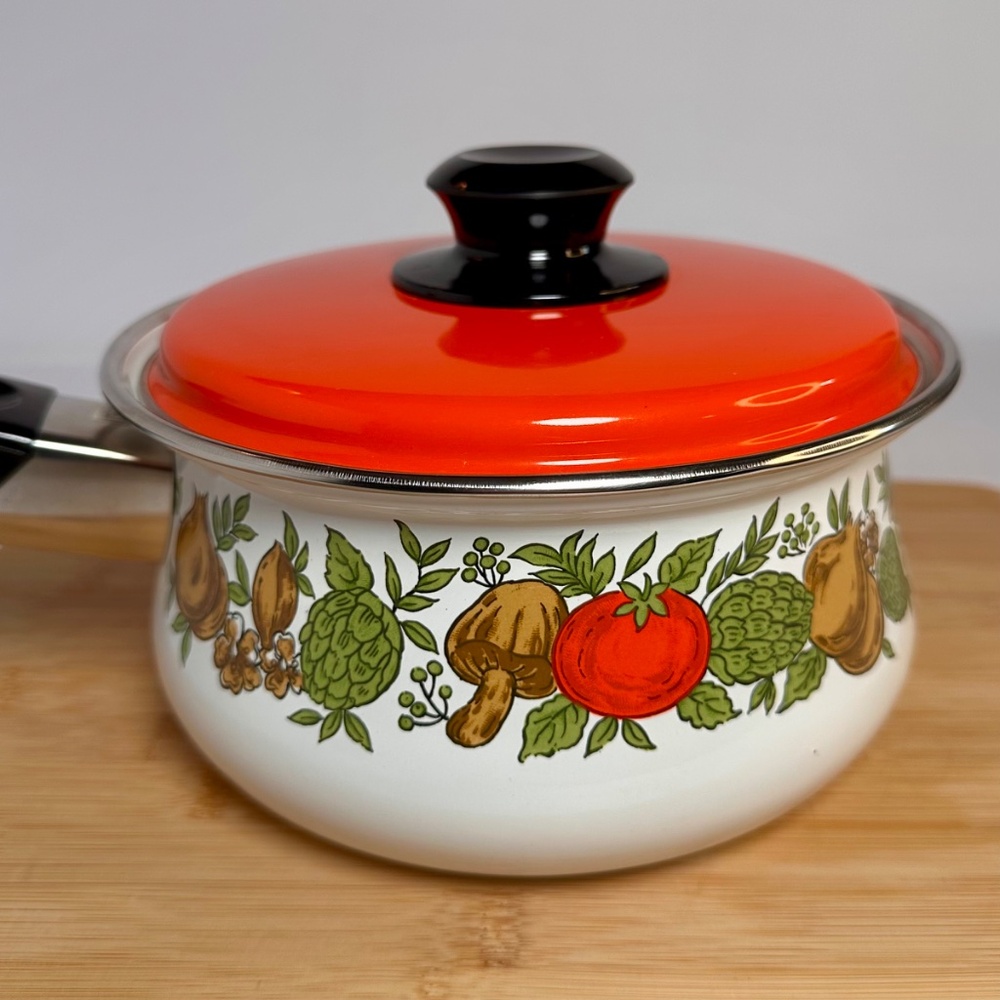 Vintage 1970's LEVCO Gourmet Porcelain Cookware Set NEW - Picture 6 of 15